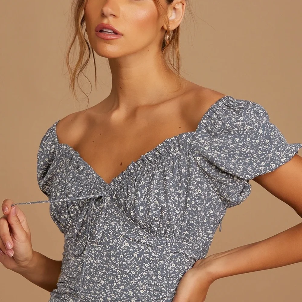 Lulus - Picture 5 of 5